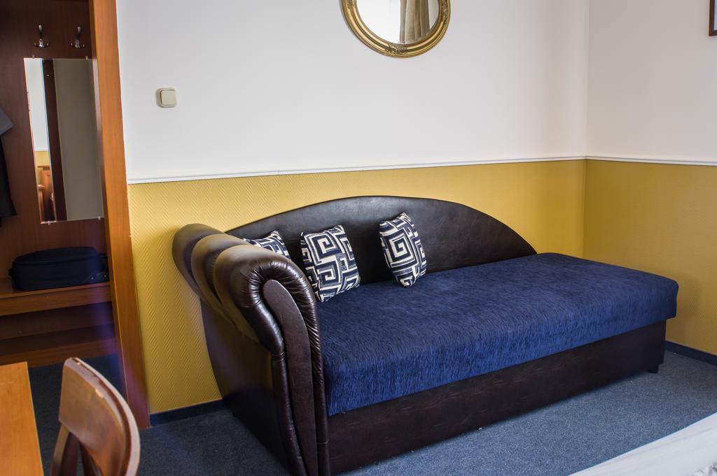 Ambrozia Szallashely Es Etterem Guest house Miskolc