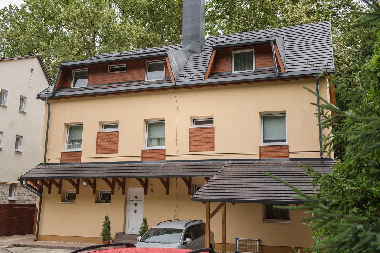 Ambrózia és étterem * Miskolc