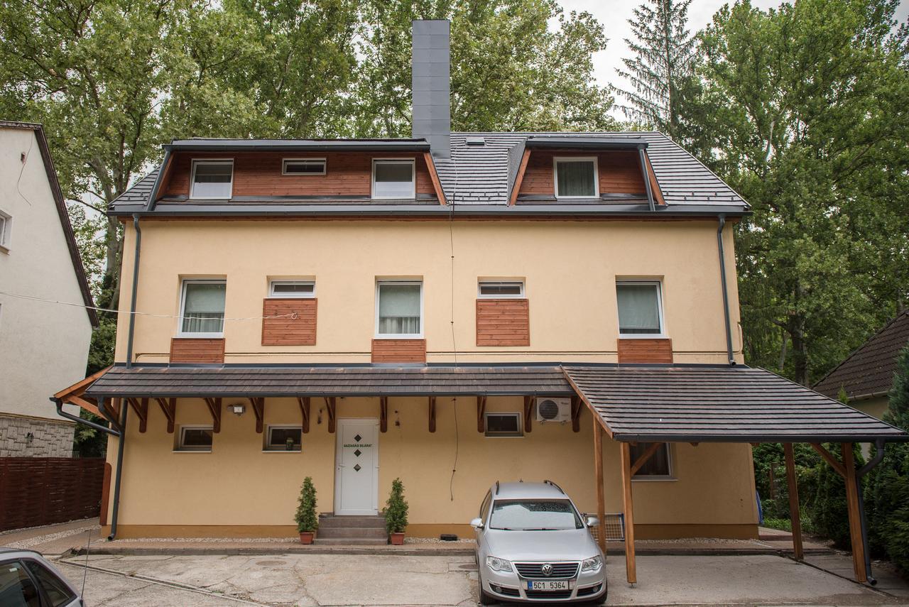 Ambrozia Szallashely Es Etterem Guest house Miskolc